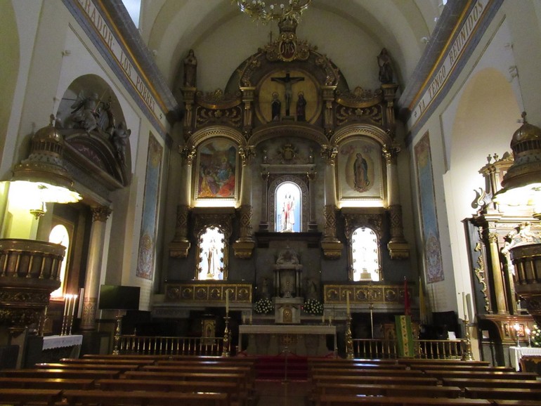 Interieur kerk van San Fermin